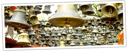 Hanging Bel at temple 